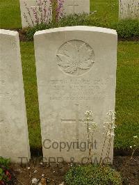 Etaples Military Cemetery - Kirtland, A F